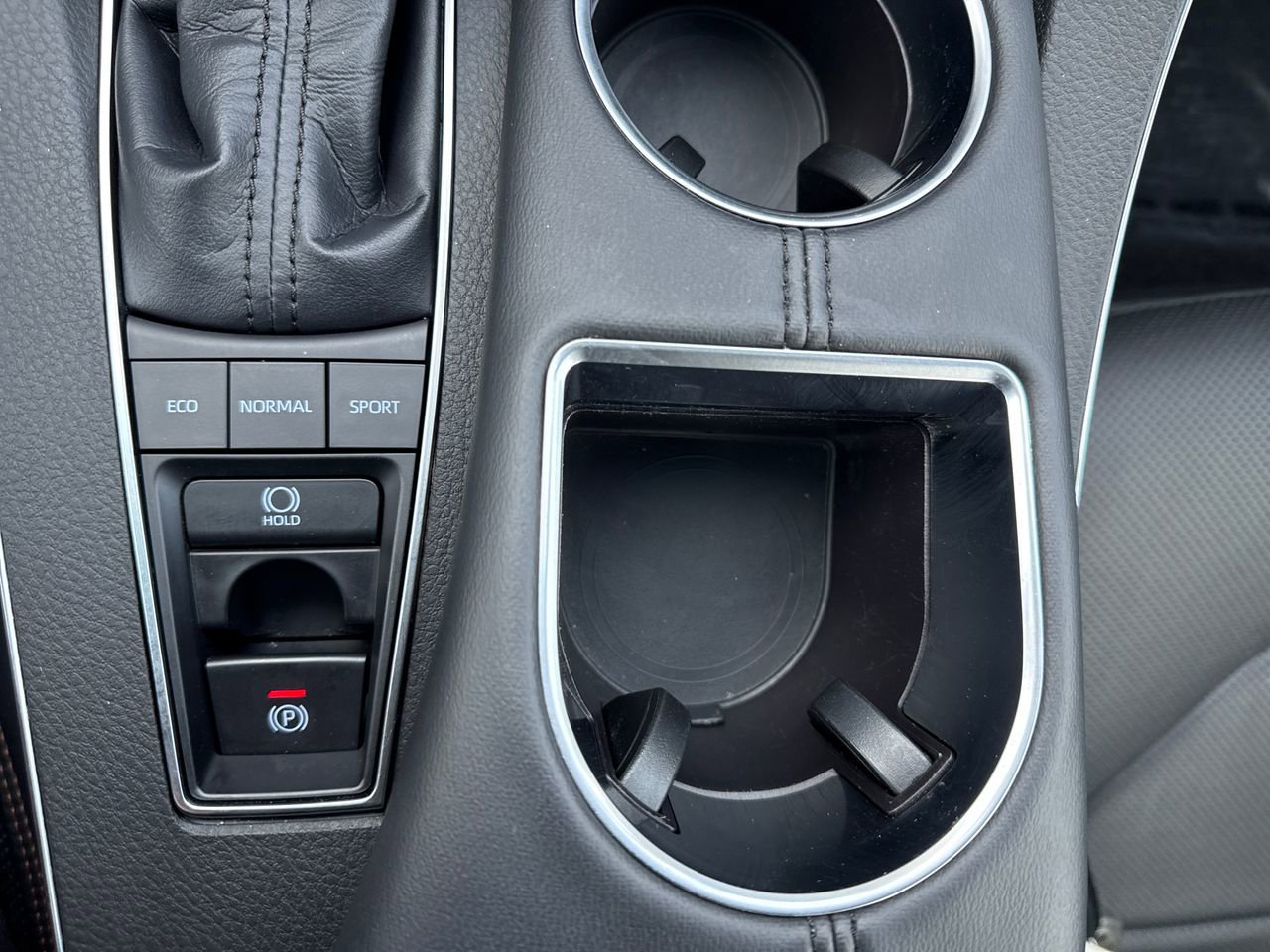 Used 2021 Toyota Avalon XSE image 22