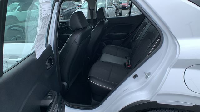 Certified 2023 Hyundai Venue Limited w/ Cargo Package FWD image 17