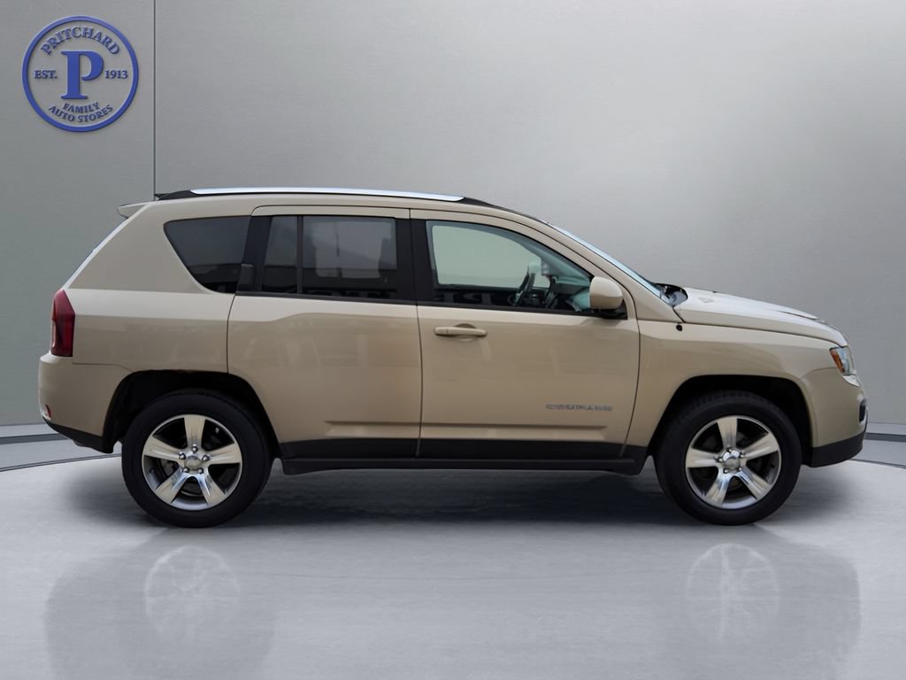 Used 2016 Jeep Compass High Altitude AWD/4WD image 8