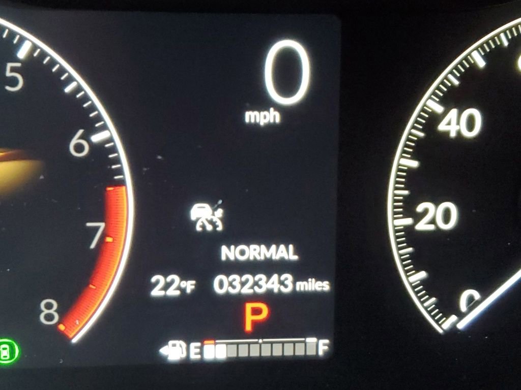 Used 2025 Honda Pilot TrailSport image 12