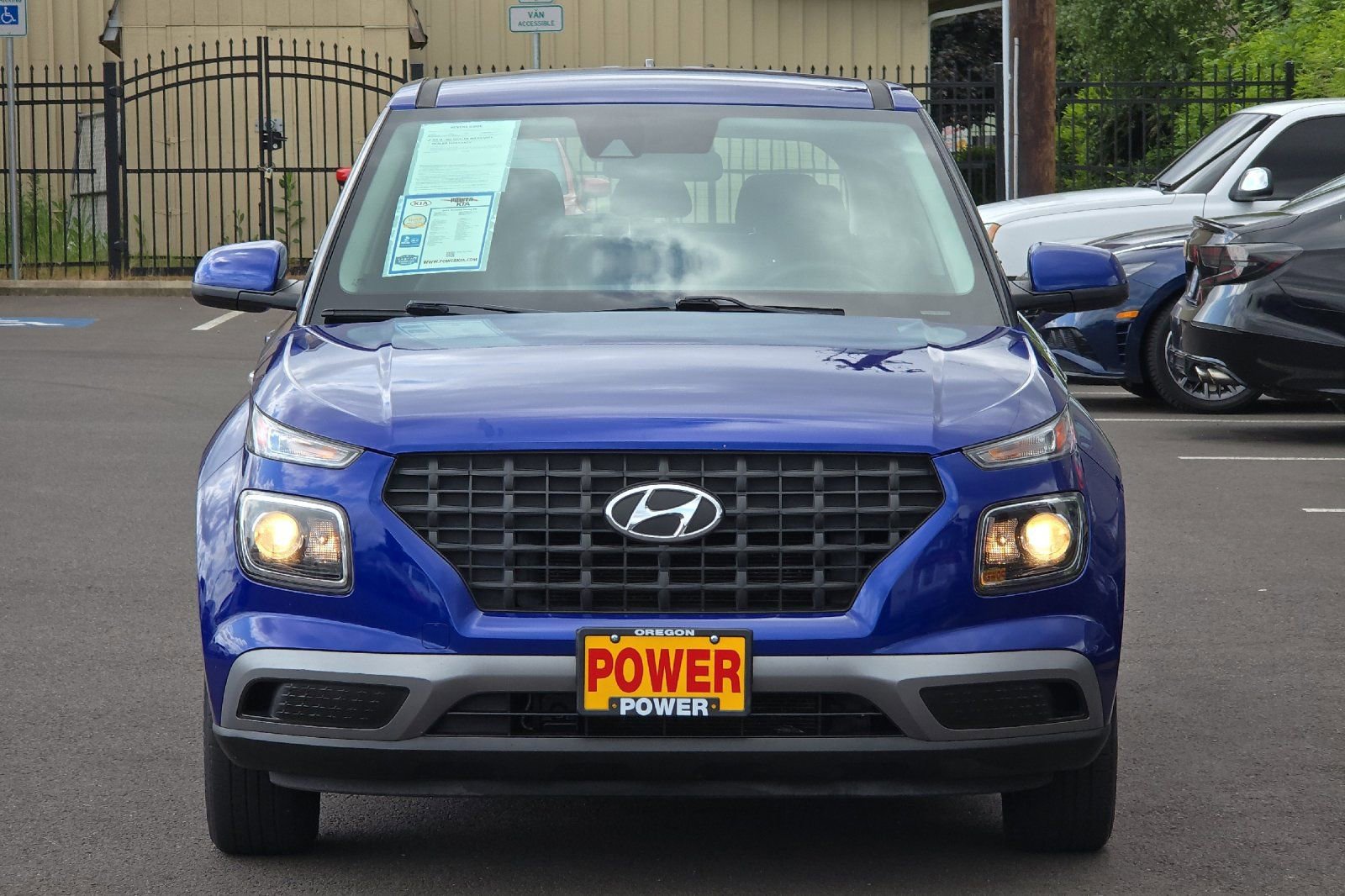 Used 2021 Hyundai Venue SE FWD image 9