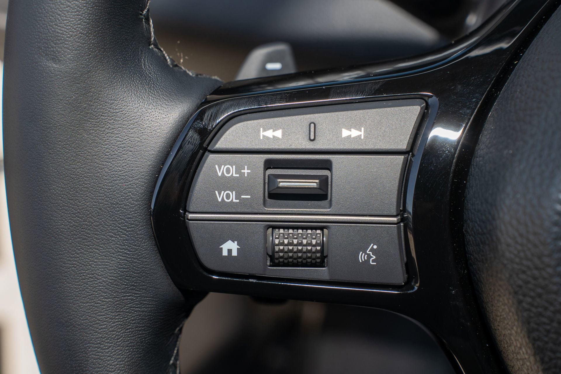 Certified 2025 Honda Pilot EX-L image 32