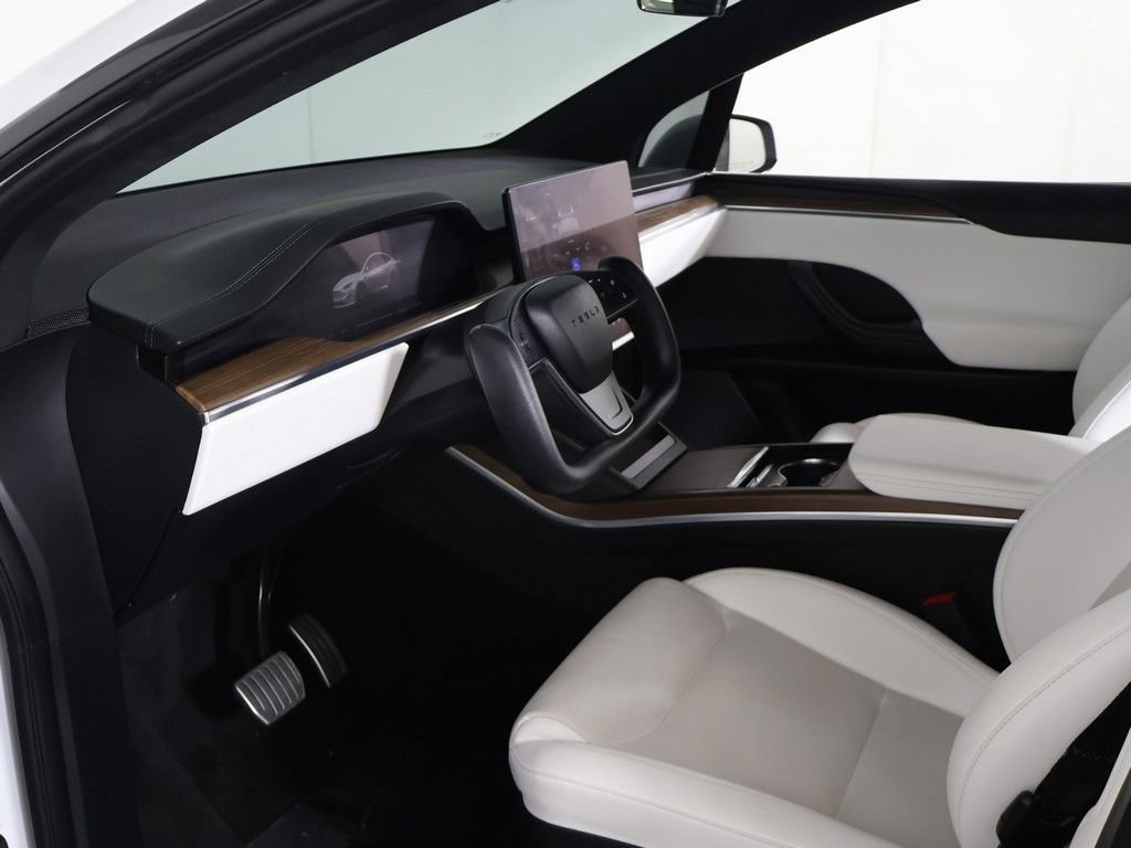 Used 2022 Tesla Model X AWD/4WD image 25