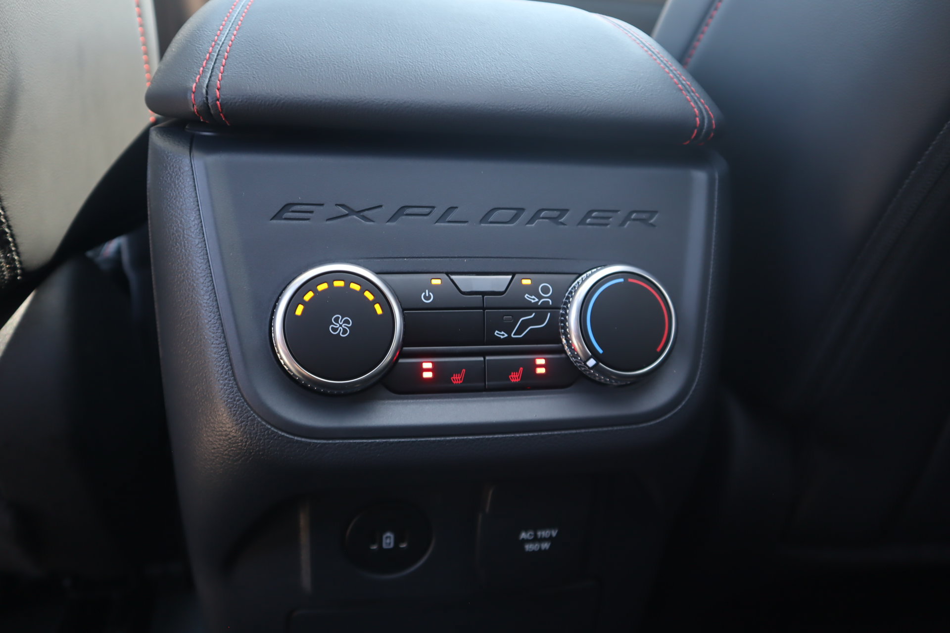 New 2026 Ford Explorer ST-Line w/ ST-Line Street Pack AWD/4WD image 17