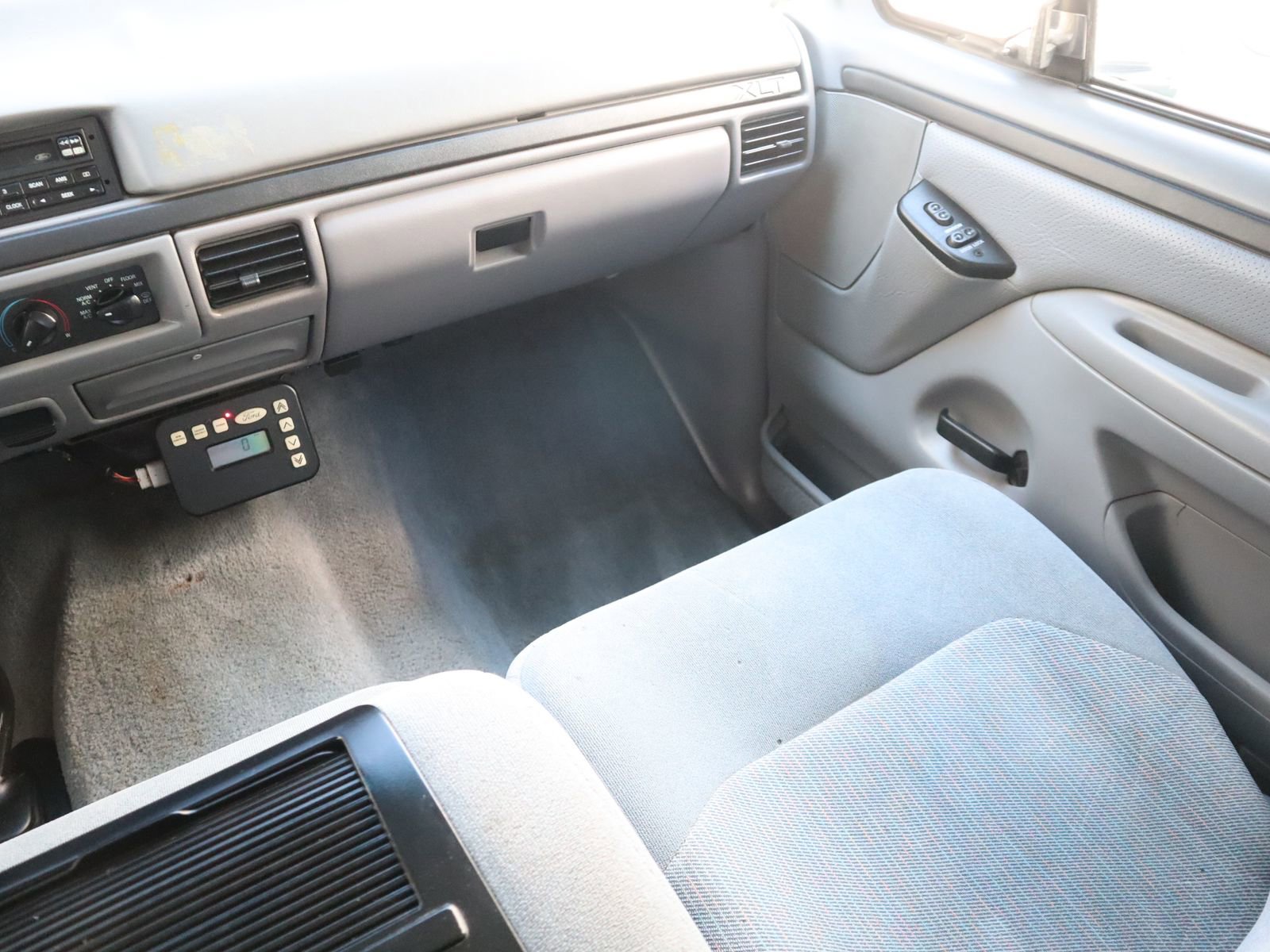 Used 1997 Ford F250 XLT HD image 39