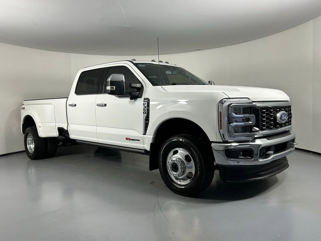 Used 2024 Ford F350 Lariat w/ Lariat Ultimate Package image 1
