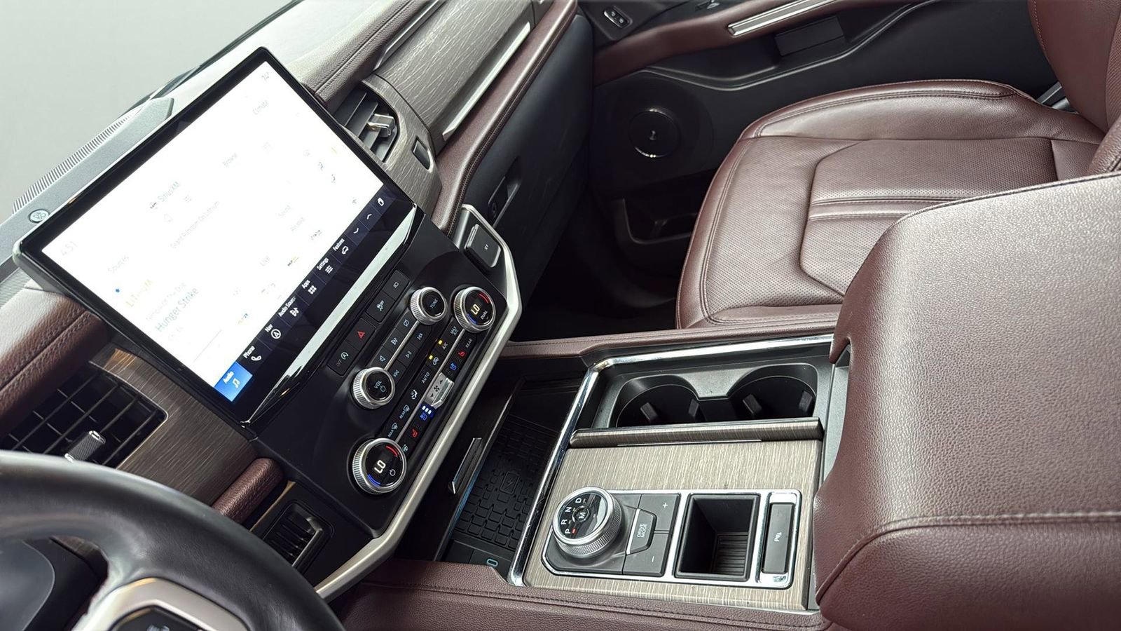 Certified 2024 Ford Expedition Limited image 21