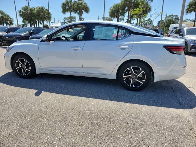 Certified 2025 Nissan Sentra SV image 5