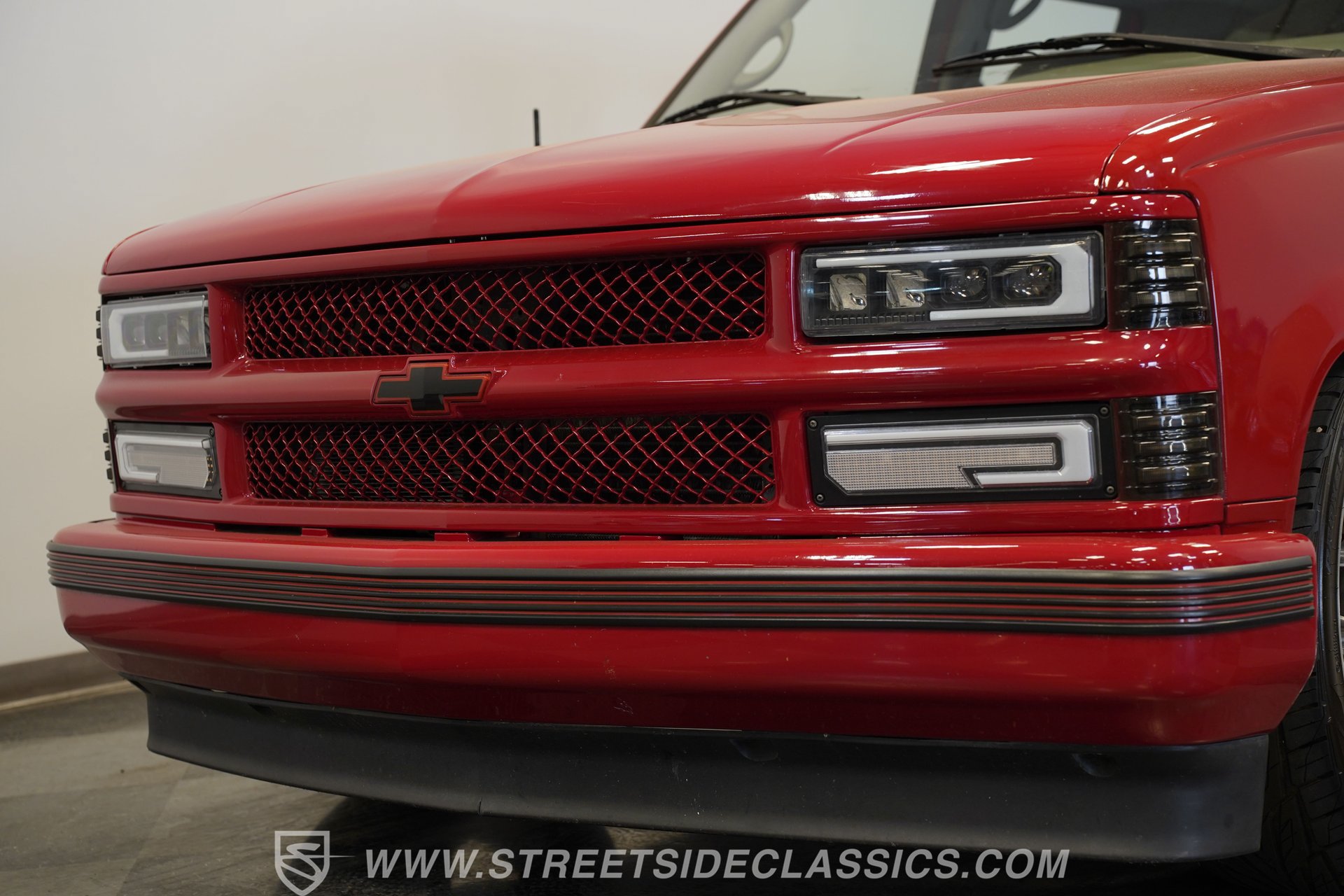 Used 1996 Chevrolet Suburban 2WD image 22