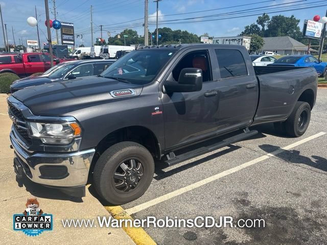 Used 2024 RAM 3500 Tradesman w/ Chrome Appearance Group AWD/4WD image 3