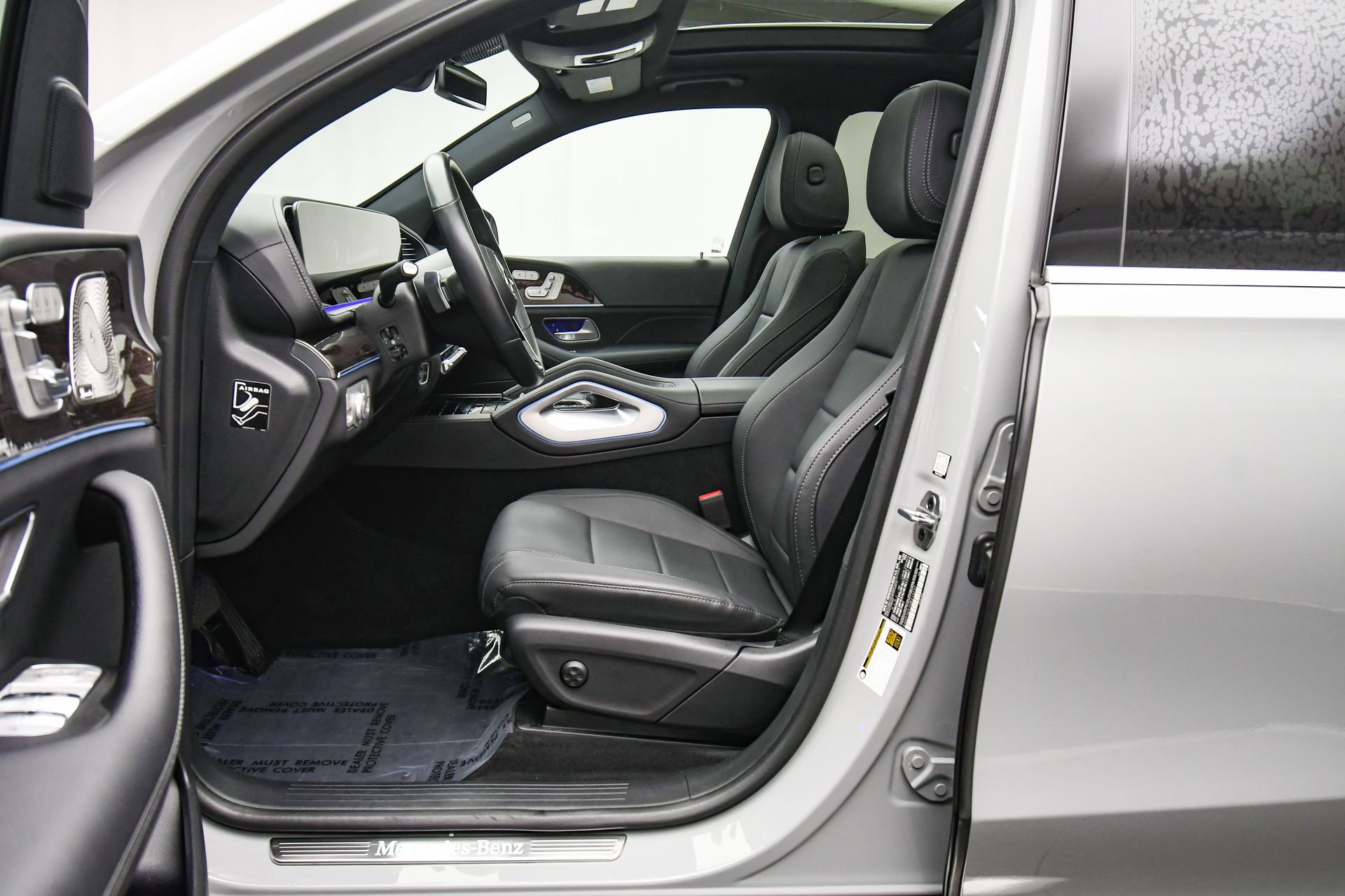 Used 2025 Mercedes-Benz GLS 450 4MATIC image 18