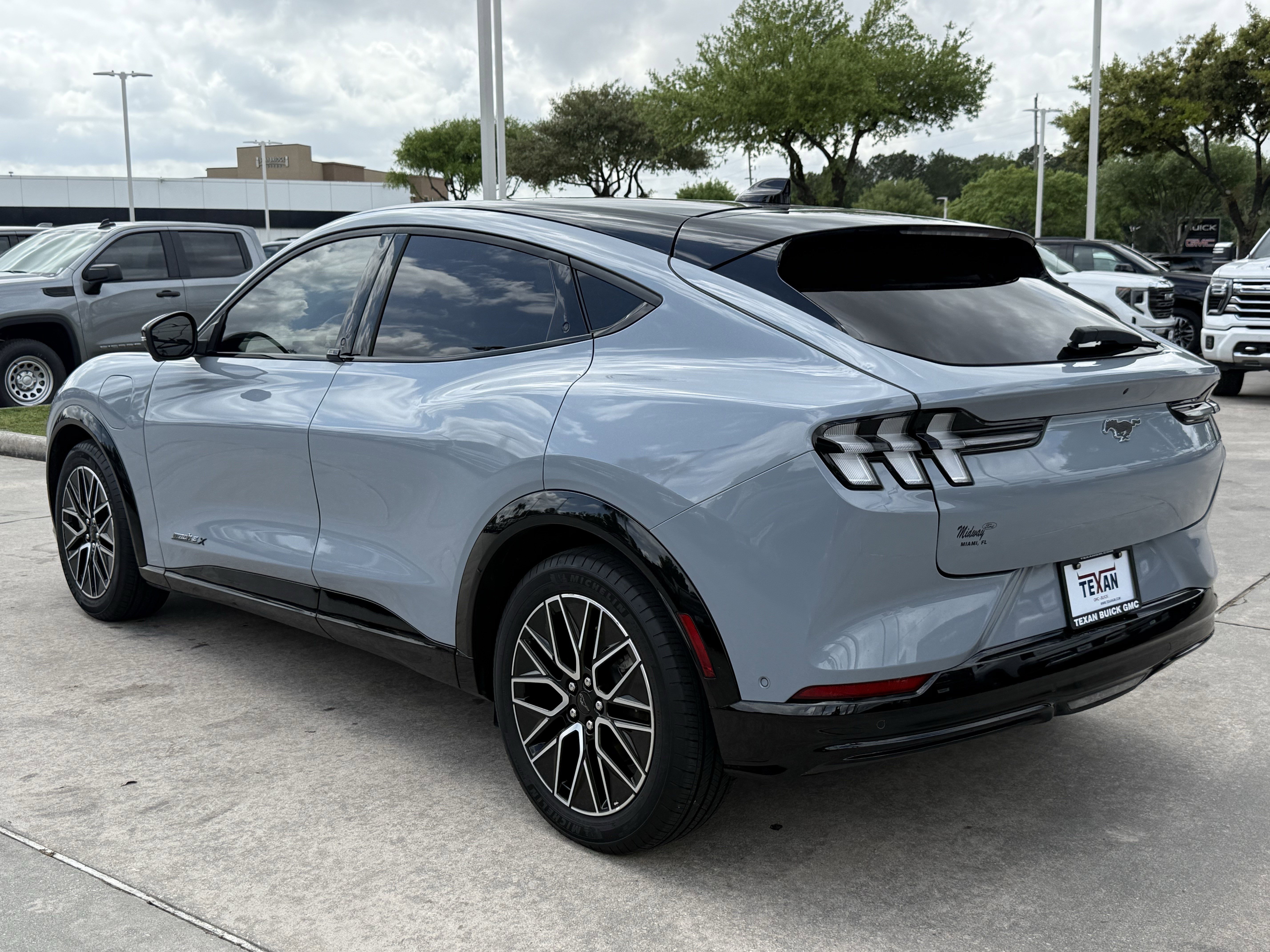 Used 2024 Ford Mustang Mach-E Premium image 7
