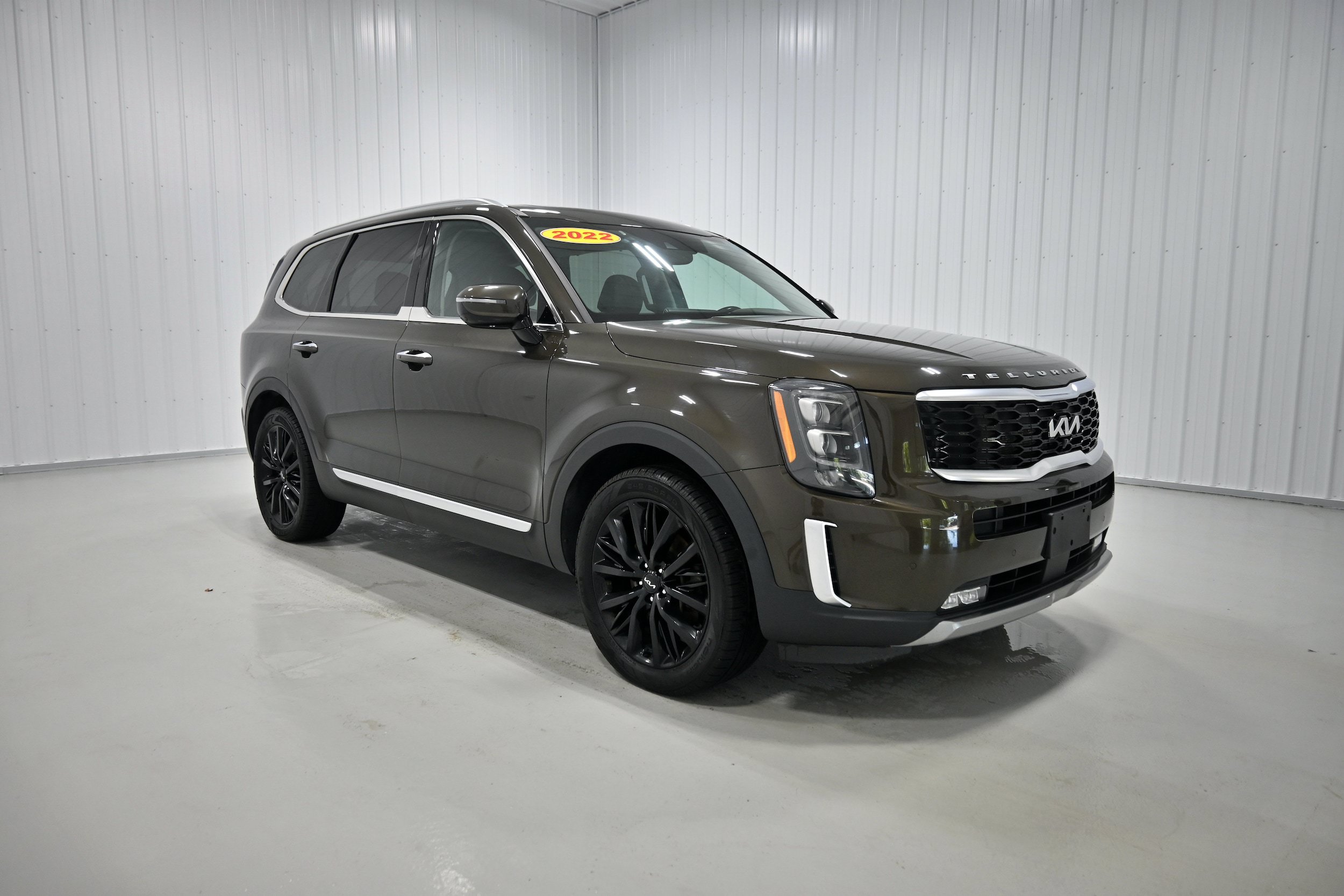 Used 2022 Kia Telluride SX AWD/4WD image 2