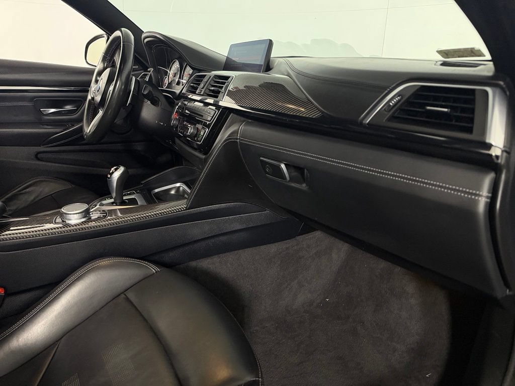 Used 2020 BMW M4 Coupe w/ Competition Package RWD image 25