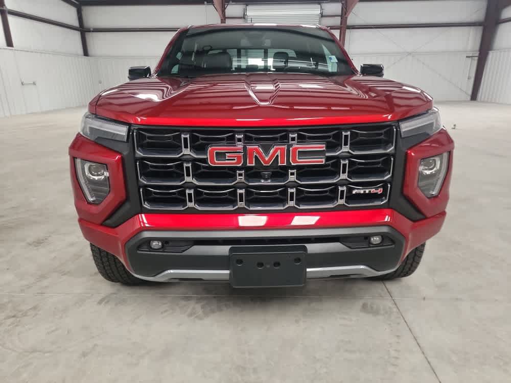 Used 2024 GMC Canyon AT4 w/ Technology Package AWD/4WD image 8