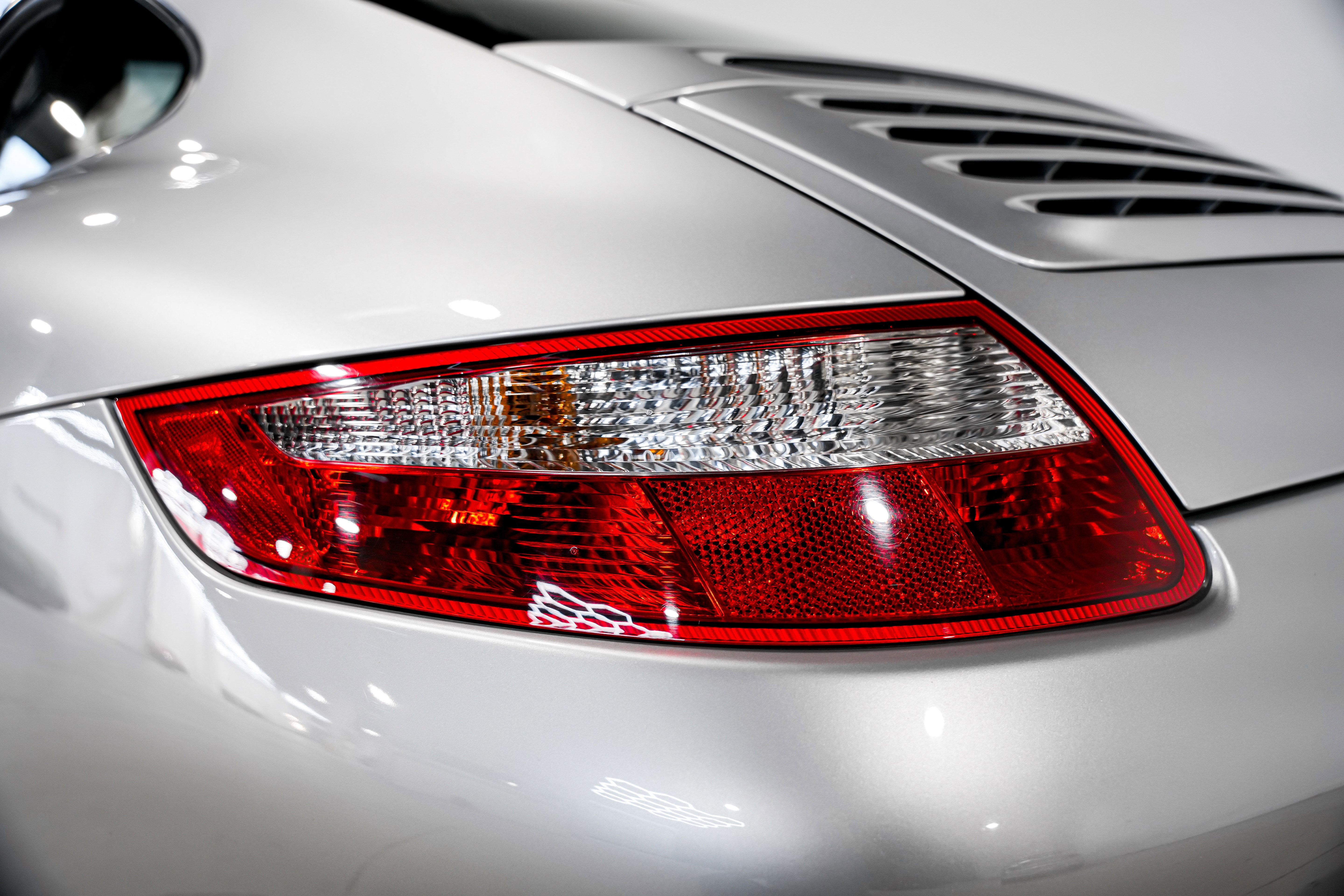 Used 2006 Porsche 911 Carrera S image 33