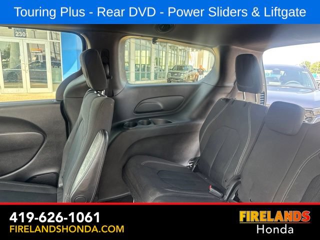 Used 2019 Chrysler Pacifica Touring Plus w/ S Appearance Package FWD image 31