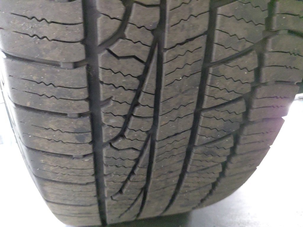 Used 2023 Chevrolet Traverse LT w/ LPO, Floor Liner Package image 39