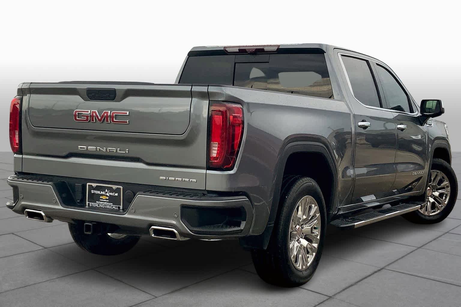 Used 2021 GMC Sierra 1500 Denali w/ Technology Package RWD image 12