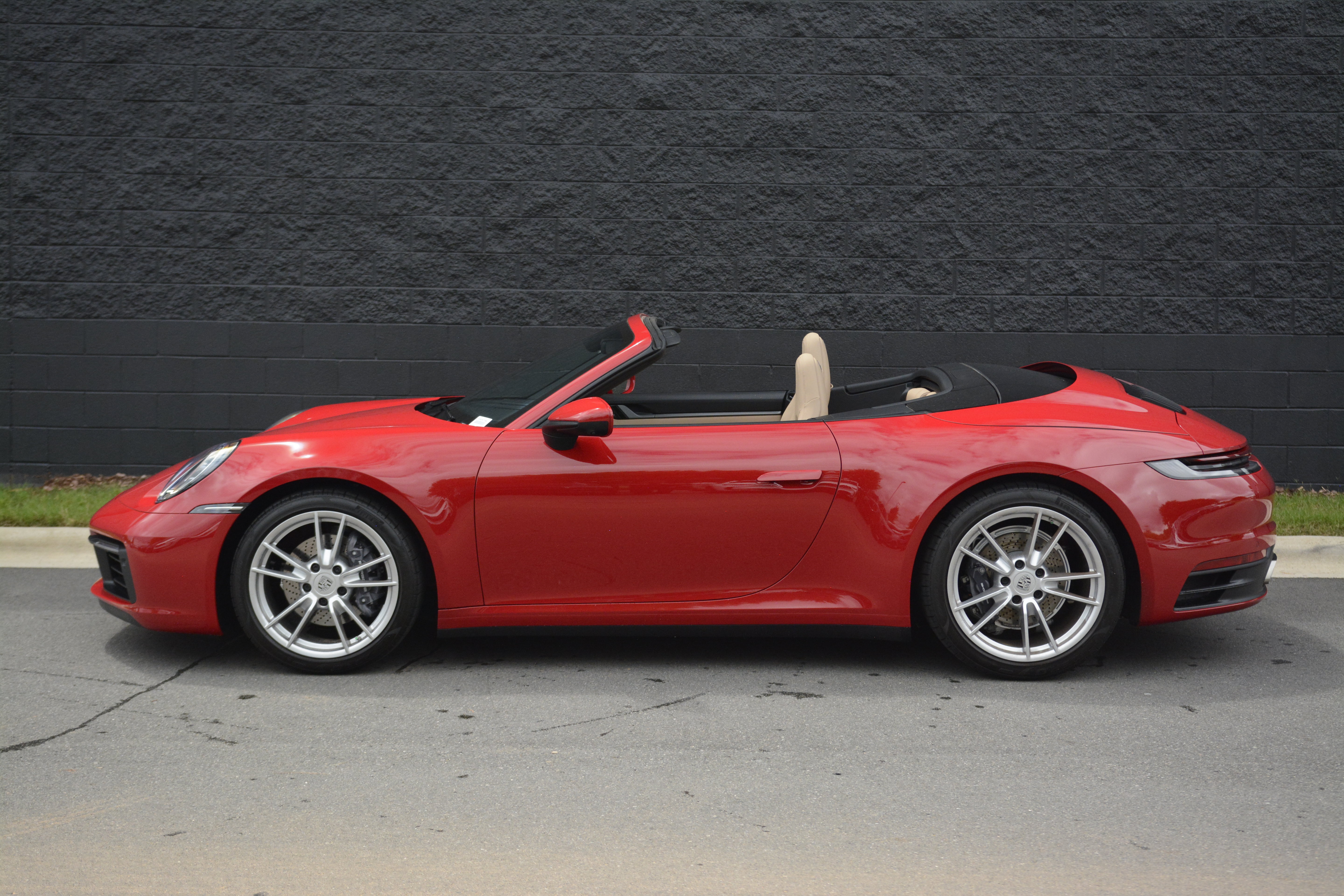 Certified 2021 Porsche 911 Carrera RWD image 2