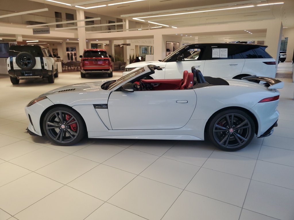 Used 2017 Jaguar F-TYPE SVR AWD/4WD image 4