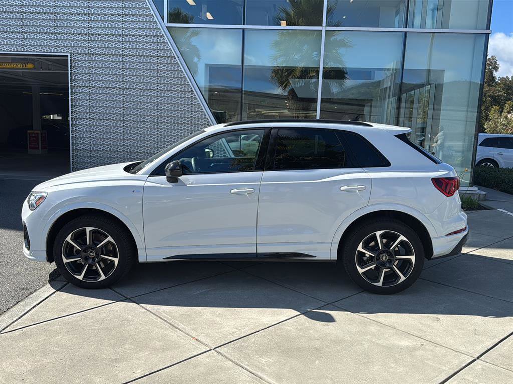 Used 2025 Audi Q3 2.0T Premium Plus w/ Premium Plus Package image 9