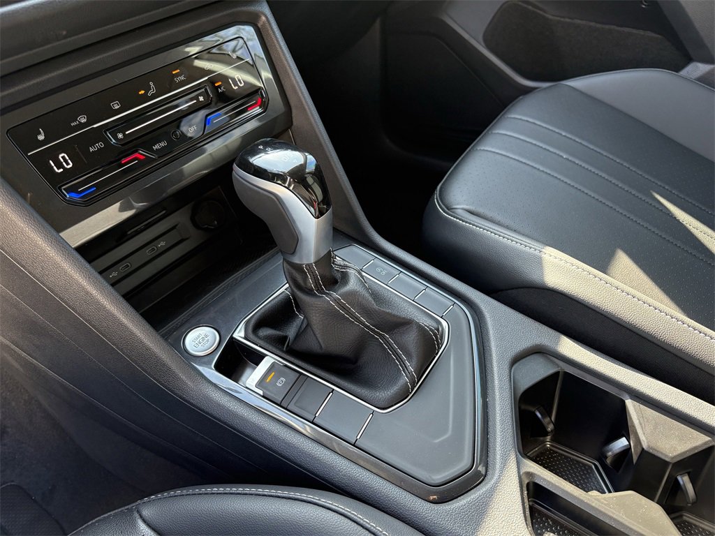Certified 2024 Volkswagen Tiguan SE image 22