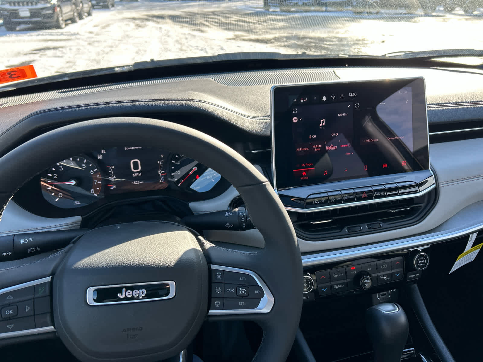 Used 2025 Jeep Compass Limited w/ Sun & Sound Group image 38