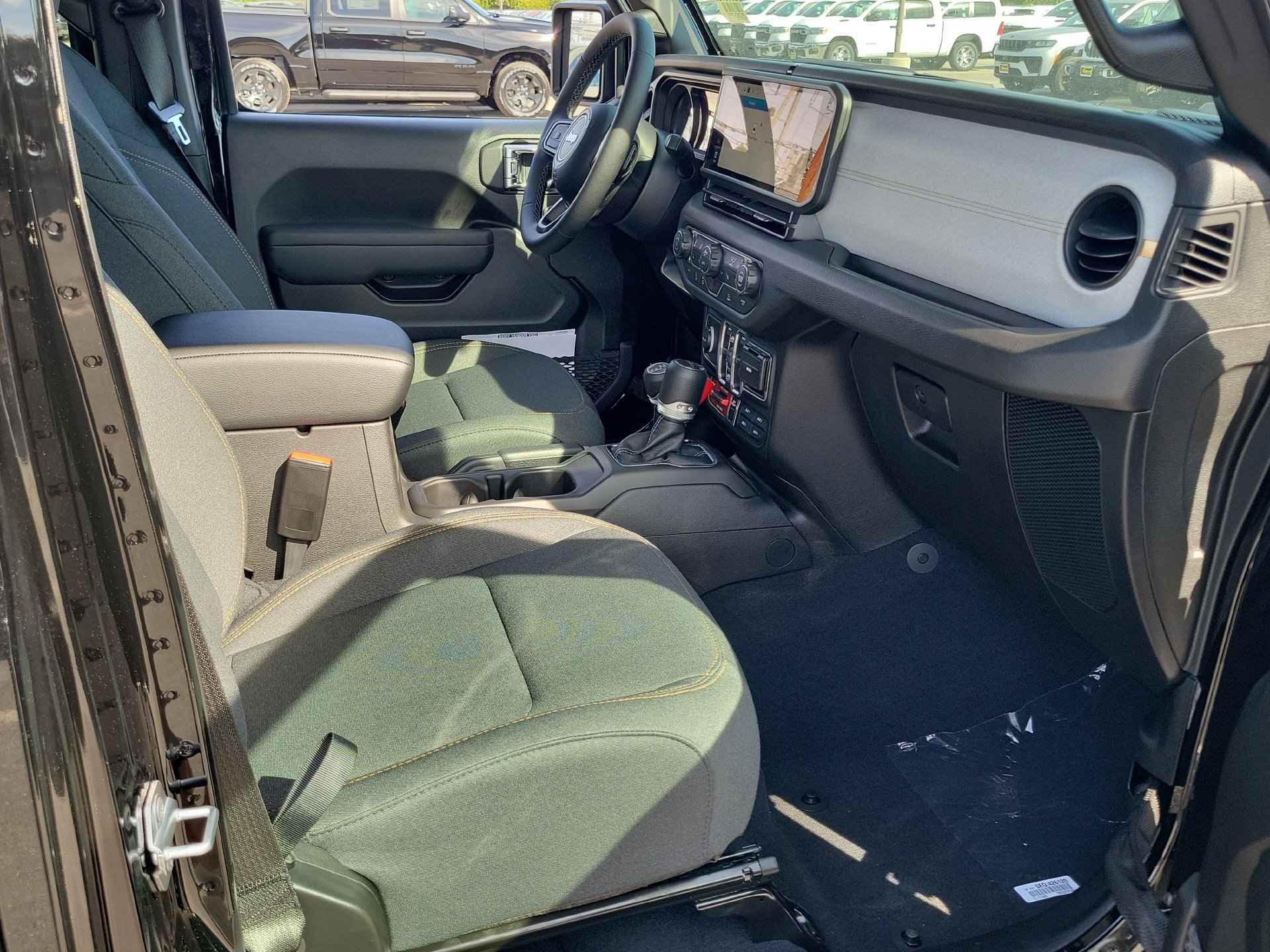 New 2026 Jeep Gladiator Sport AWD/4WD image 14