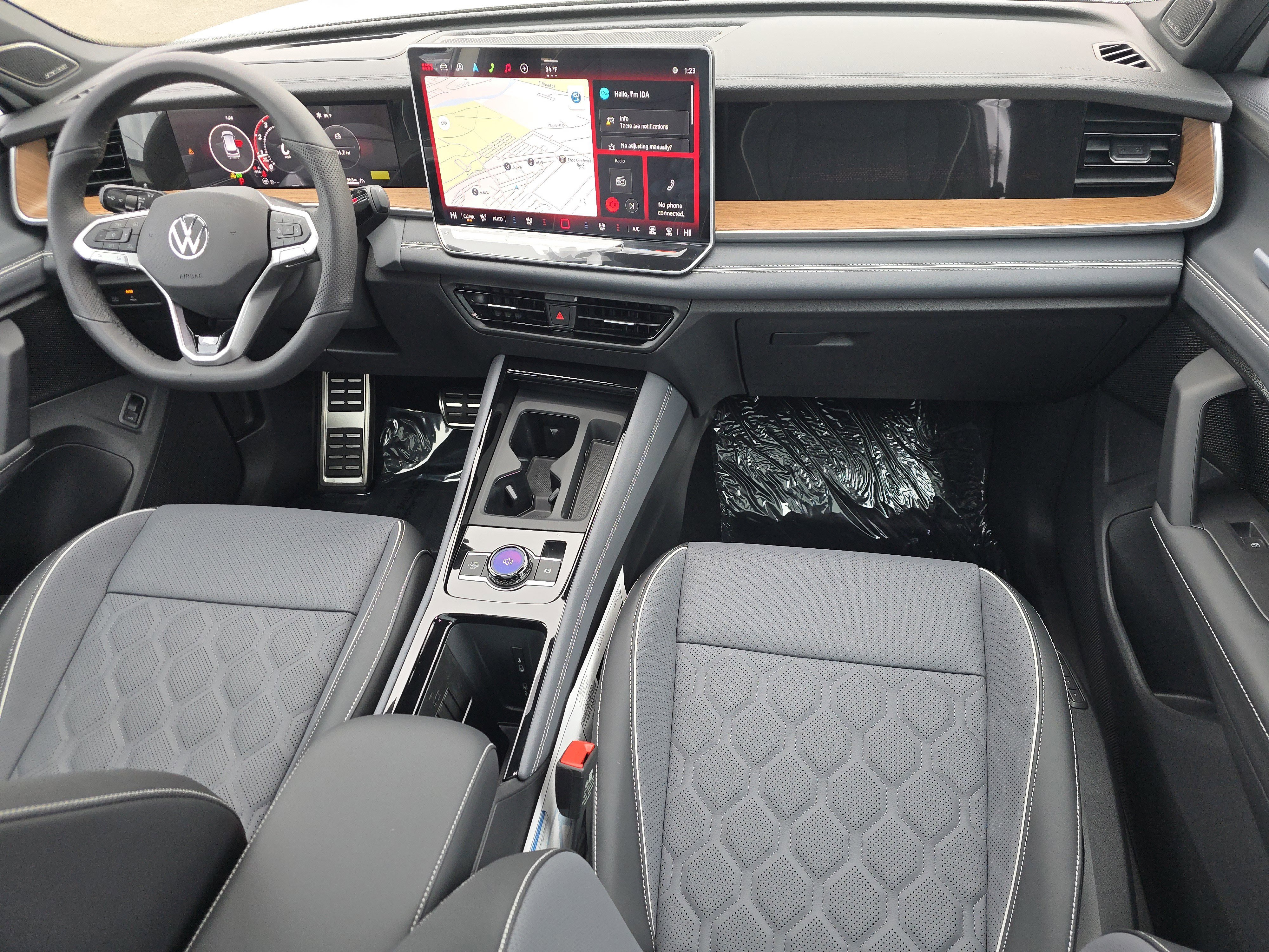 New 2026 Volkswagen Tiguan SEL R-Line image 19