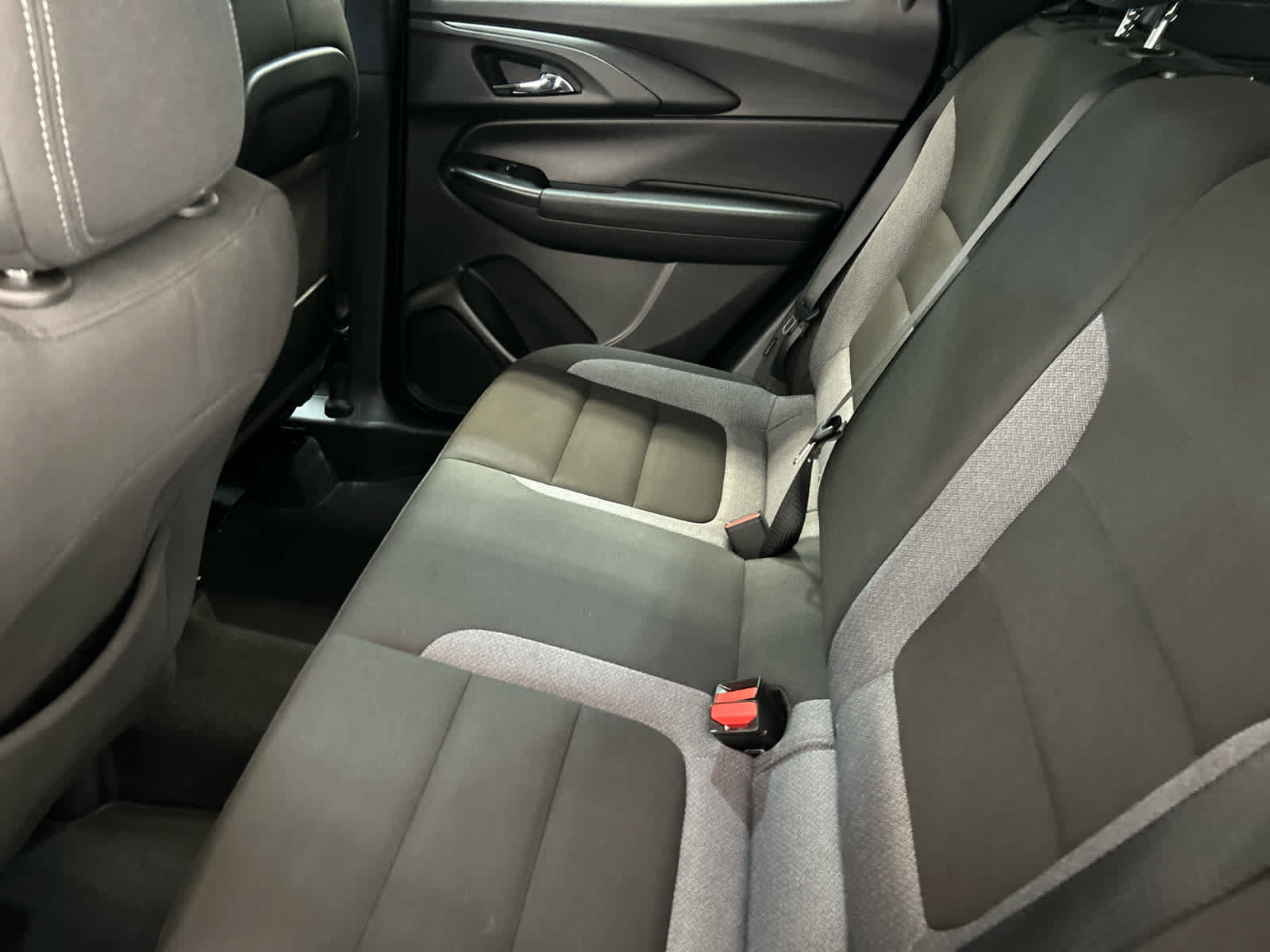 Used 2025 Chevrolet TrailBlazer LT AWD/4WD image 9
