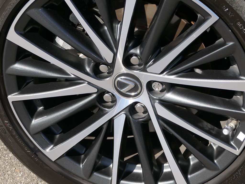 Used 2025 Lexus ES 300h w/ Premium Package image 10