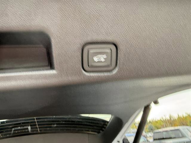 New 2026 Chevrolet Traverse RS w/ LPO, Floor Liner Package image 28