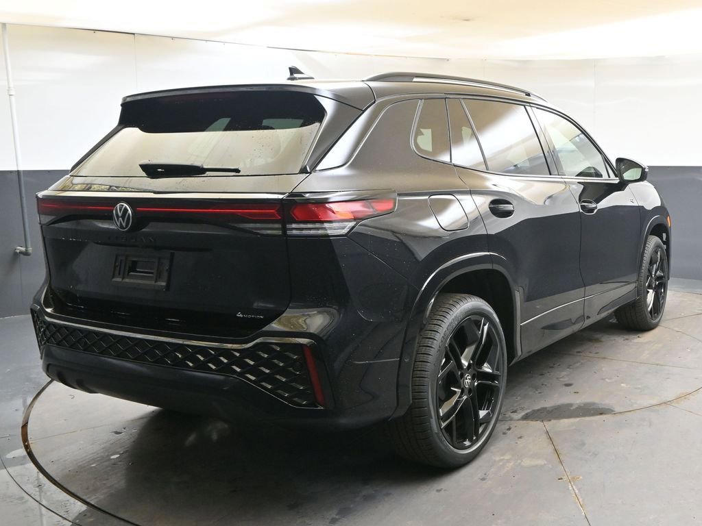 New 2026 Volkswagen Tiguan SE R-Line image 5