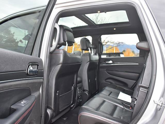 Used 2019 Jeep Grand Cherokee Trailhawk w/ Trailhawk Luxury Group image 16