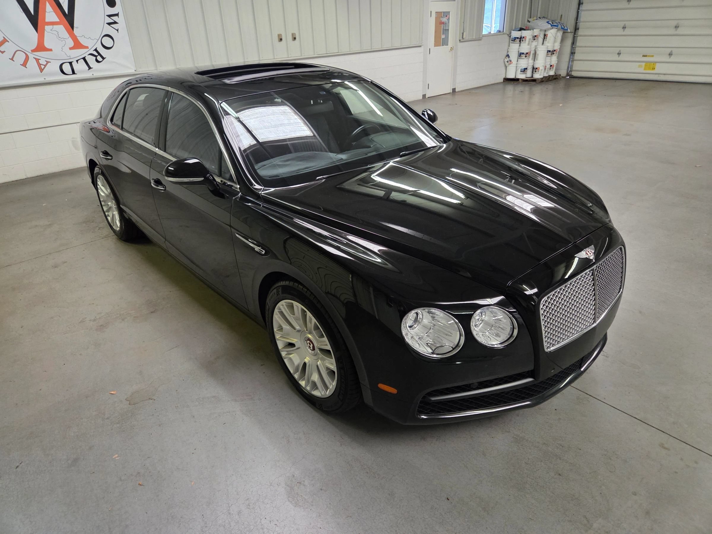 Used 2018 Bentley Flying Spur V8 AWD/4WD image 11
