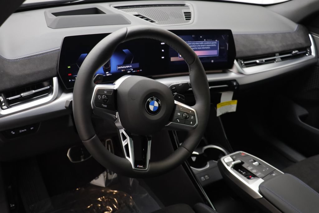 New 2026 BMW X2 xDrive28i w/ Technology Package AWD/4WD image 7