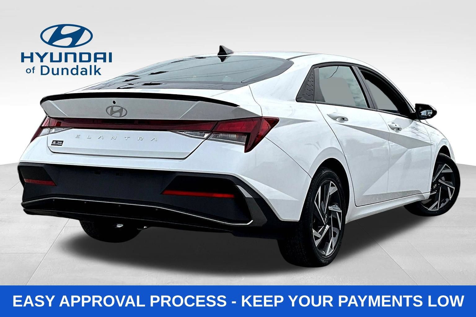 Used 2023 Hyundai Santa Fe SEL w/ Premium Package FWD image 8