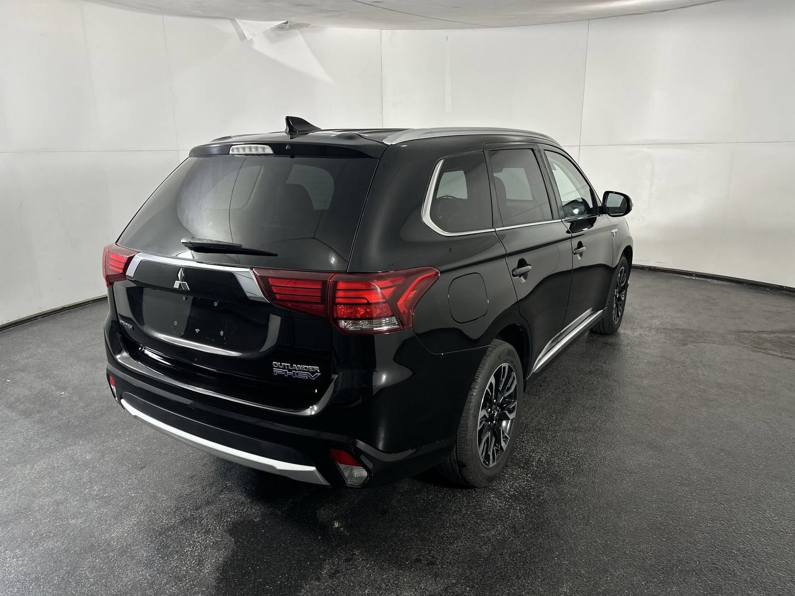 Used 2018 Mitsubishi Outlander SEL AWD/4WD image 8