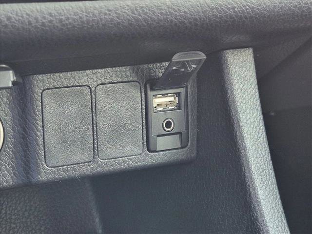 Used 2017 Toyota Corolla LE FWD image 9