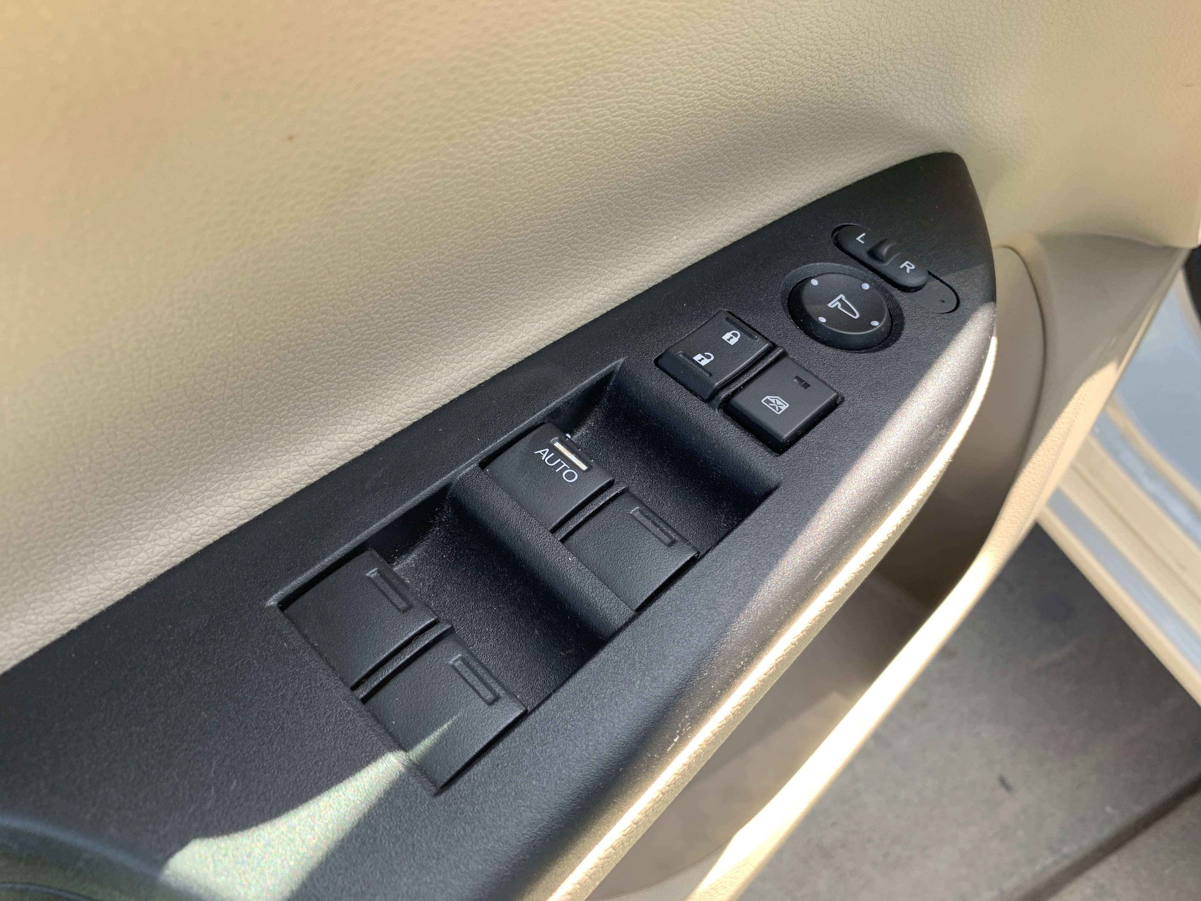 Used 2017 Honda Accord LX image 14