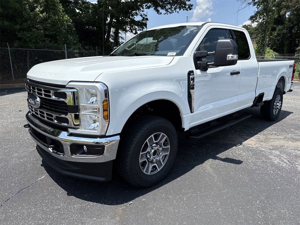 New 2025 Ford F350 XLT w/ 360-Degree Camera Package video 3