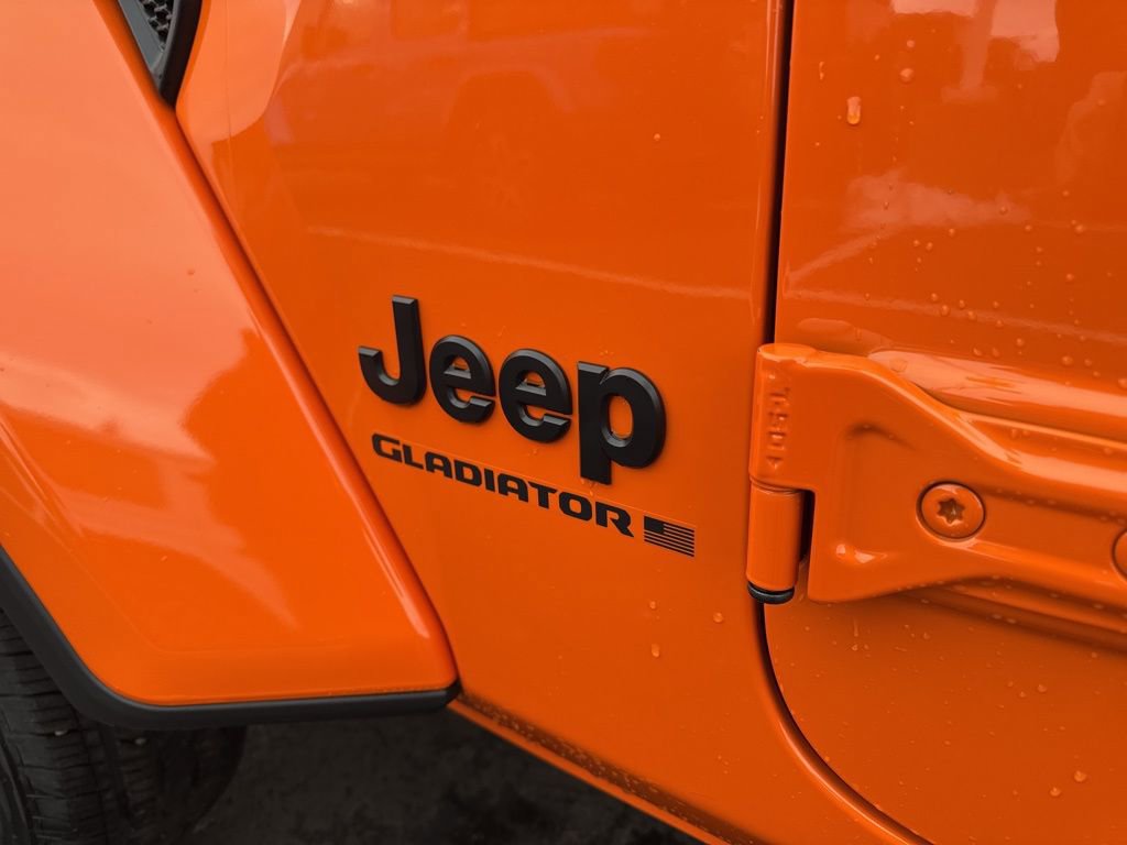 New 2025 Jeep Gladiator Sport image 19