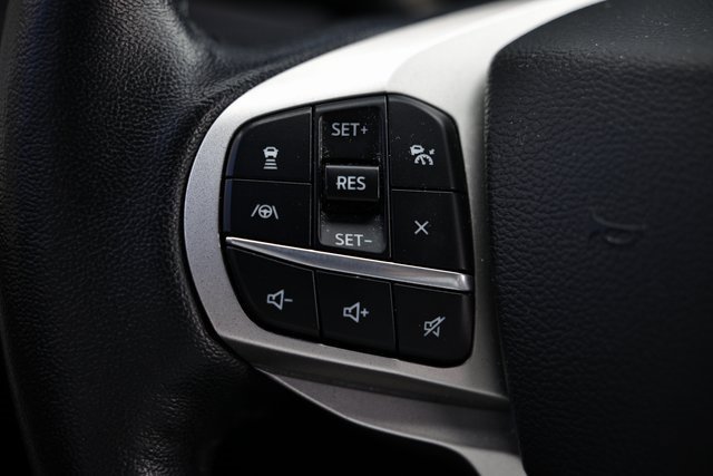 Used 2022 Ford Explorer Limited w/ Equipment Group 301A image 32