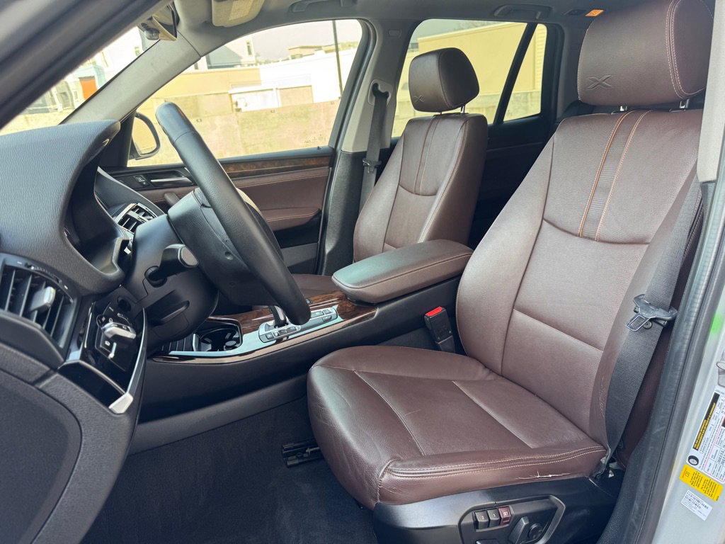 Used 2017 BMW X3 sDrive28i image 12