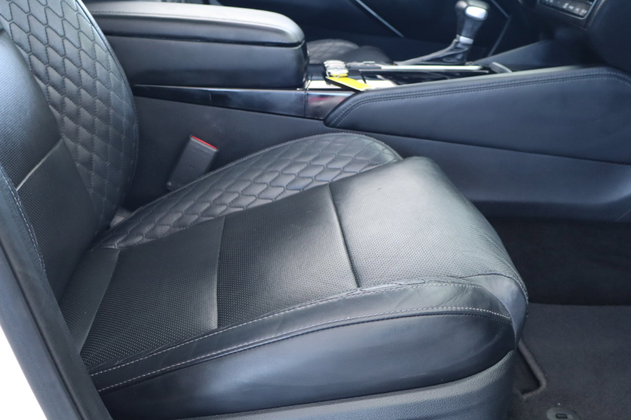 Used 2018 Kia Cadenza Limited image 38