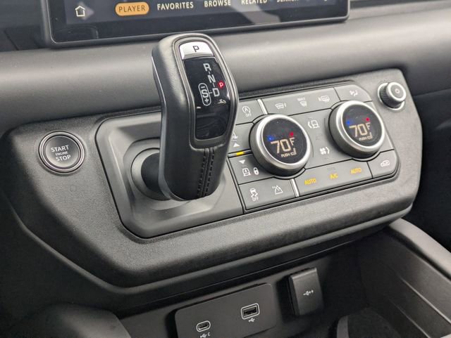 Used 2023 Land Rover Defender 110 X-Dynamic SE image 9