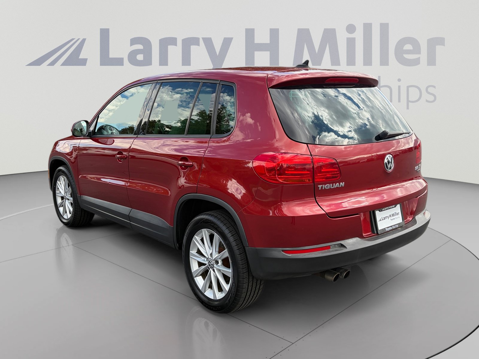 Used 2014 Volkswagen Tiguan SE AWD/4WD image 3