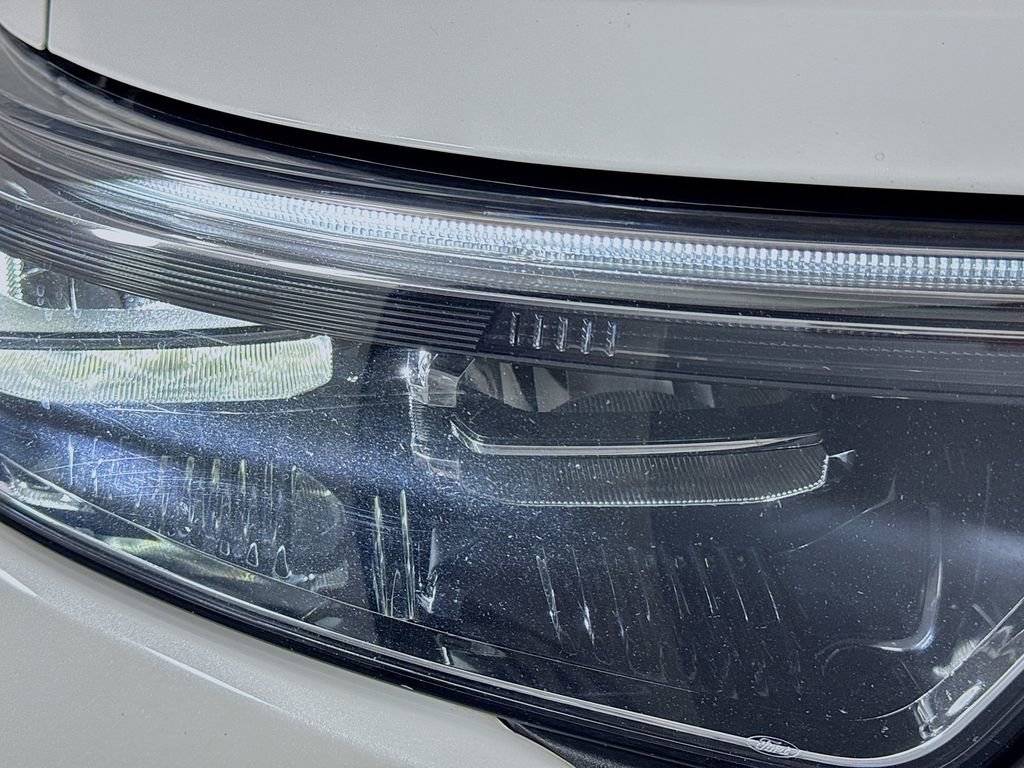 Used 2020 Ford Explorer XLT w/ Equipment Group 202A image 40