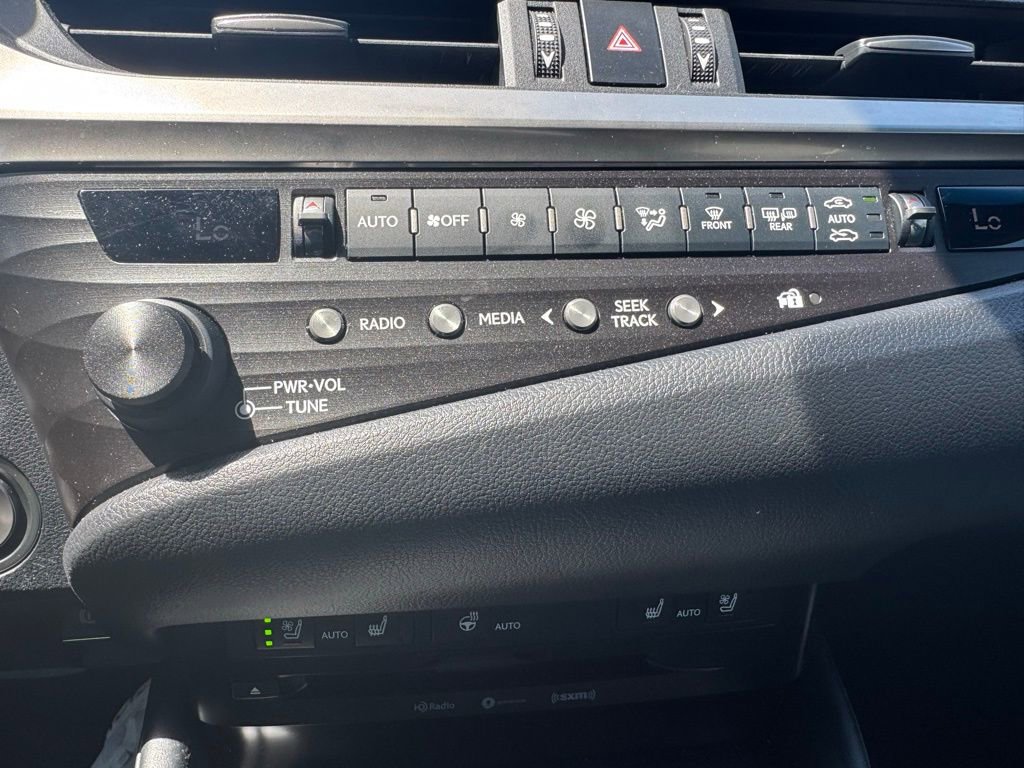 Used 2019 Lexus ES 350 F Sport w/ Accessory Package 2 FWD image 17